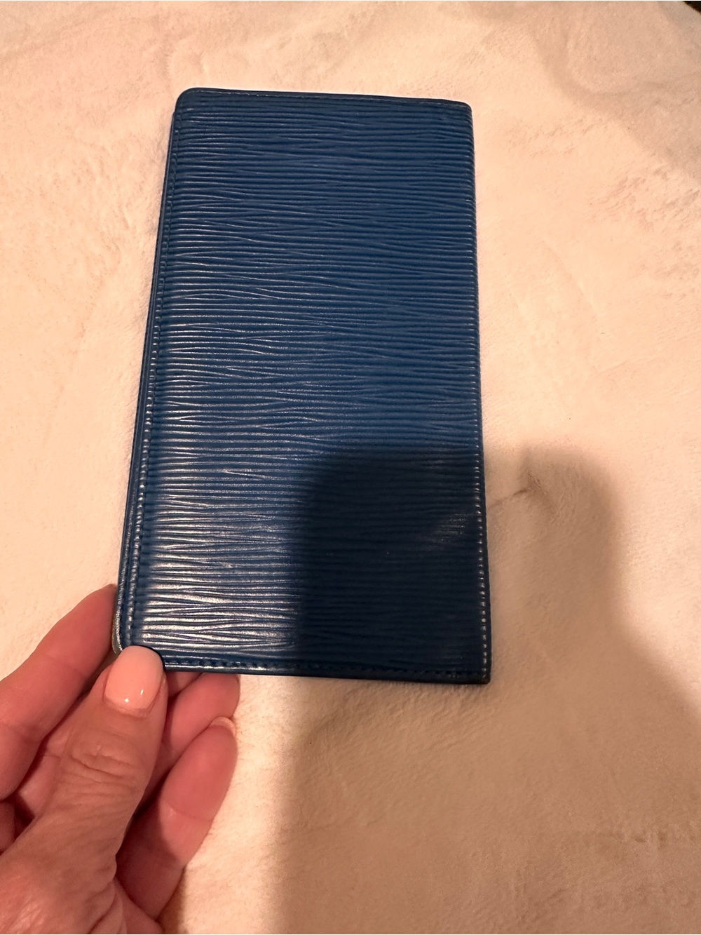 Louis Vuitton Blue Epi Leather Long Wallet with Embossed LV - Picture 3 of 8